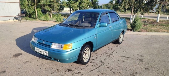 Продам 2110 
Инжектор 1.5 8кл
1999 (3)