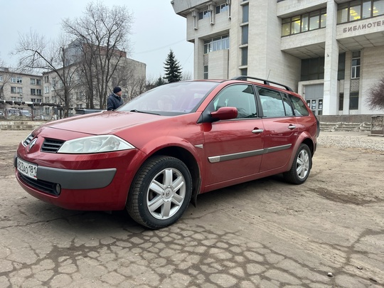 Продам Renault Megane универсал!
2005 года (2)