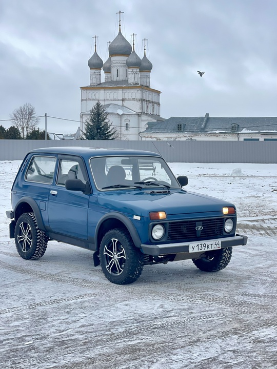 Автомобиль: ВАЗ 2121 (4х4) НИВА
Город (2)