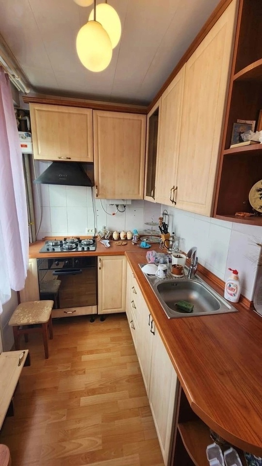 Макеевка, ул. Ленина (ост. Бутовский (6)