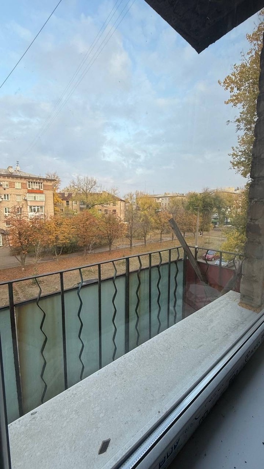 Продается 2к квартира 
г.Луганск, Жовтневый (7)