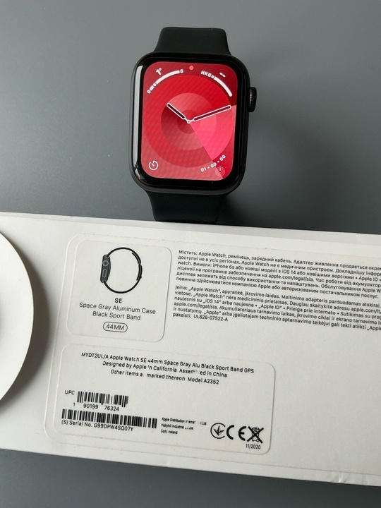 Часы Apple Watch SE(44).
 Акб (1)