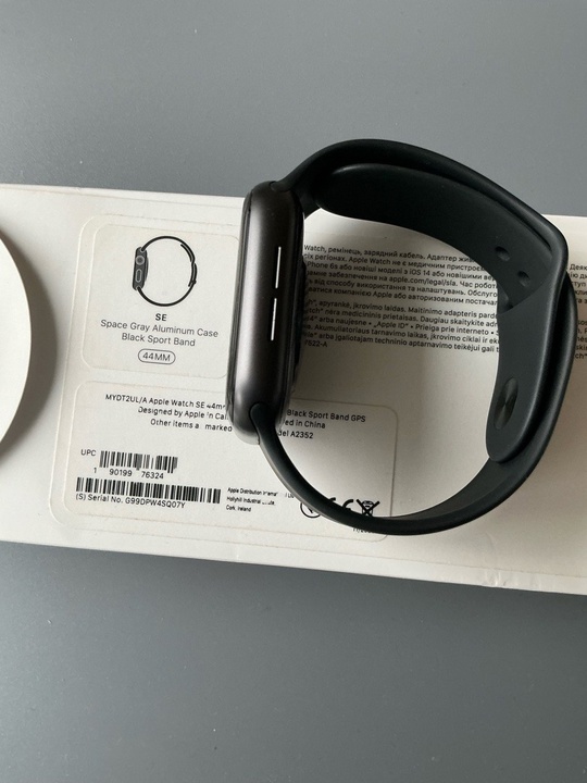 Часы Apple Watch SE(44).
 Акб (2)