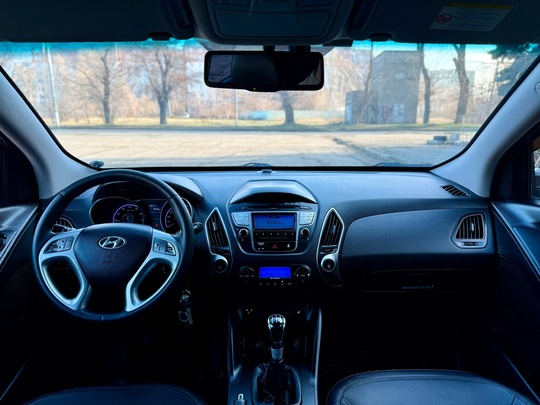 Hyundai ix35 2010г. 
2.0 бензин (6)