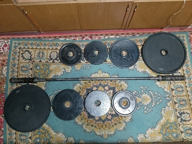 Продам штангу с Олимпийским грифом.