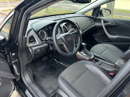 Opel Astra J 2011г.в 1.6 (6)