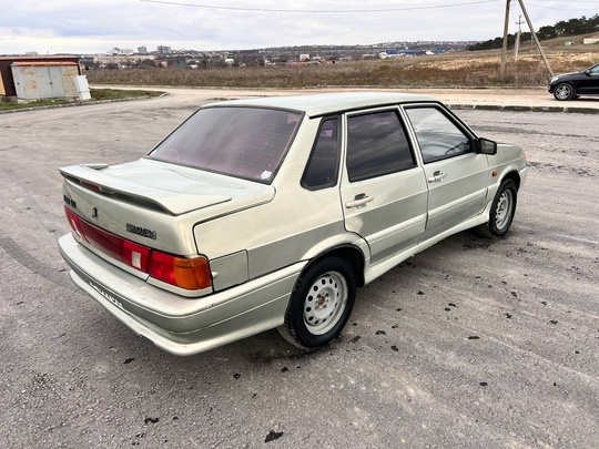 2005 год 
215 000 тысяч (2)