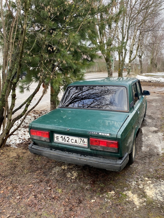 продаю ваз 2107 1998г.в в (2)