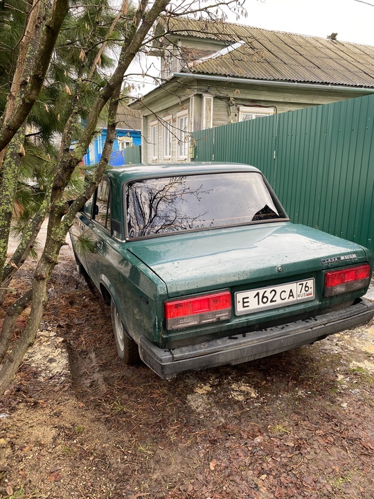 продаю ваз 2107 1998г.в в (3)