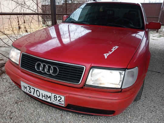 Продам ауди 100 1993 год,