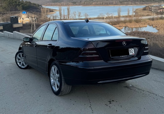 Продам Mercedes-Benz C180 2001г в (5)