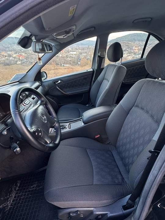 Продам Mercedes-Benz C180 2001г в (7)