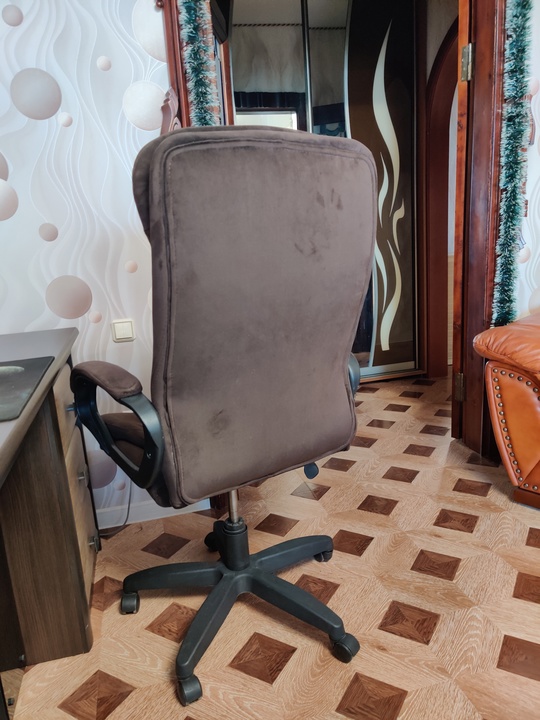 Продам БУ домашнее / компьютерное (2)