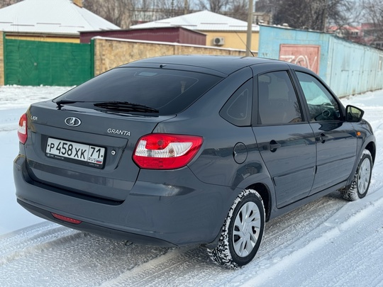 Продам LADA GRANTA Liftback 1.6 (1)