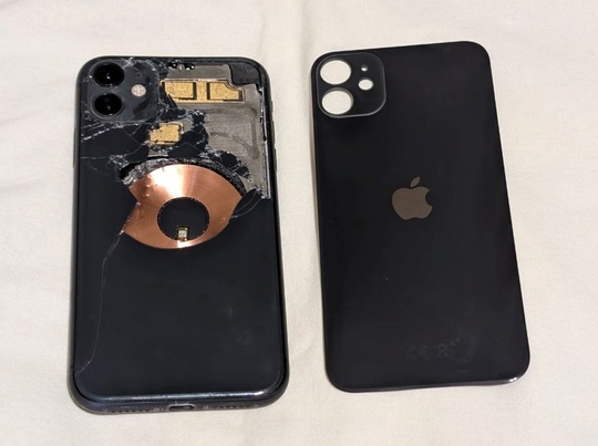 iPhone 11.128гб. Оригинал!
Состояние на фото, (1)