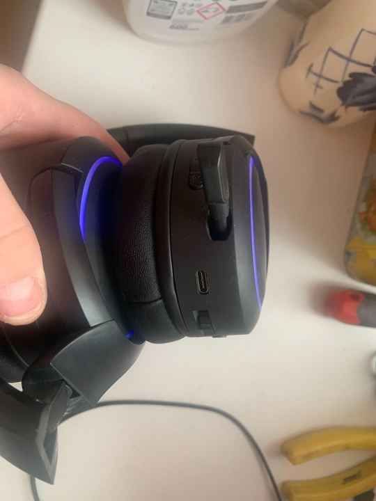 Наушники python x7 pro

Валяются без (2)