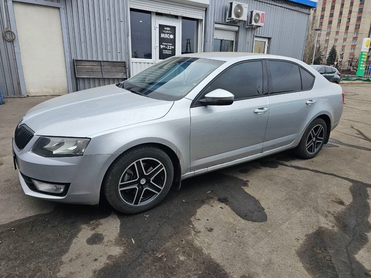 Продам Skoda Octavia 2014 года (1)
