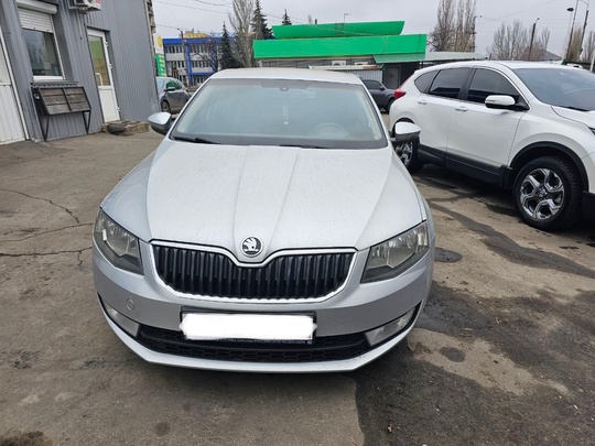 Продам Skoda Octavia 2014 года (2)