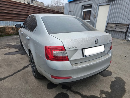 Продам Skoda Octavia 2014 года (4)