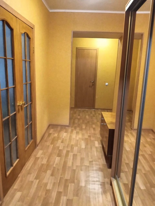 Продам 3-комн. квартиру на 1-ом