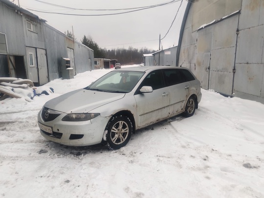 Продам 
Mazda Atenza, 2002 года.
Праворукий (2)