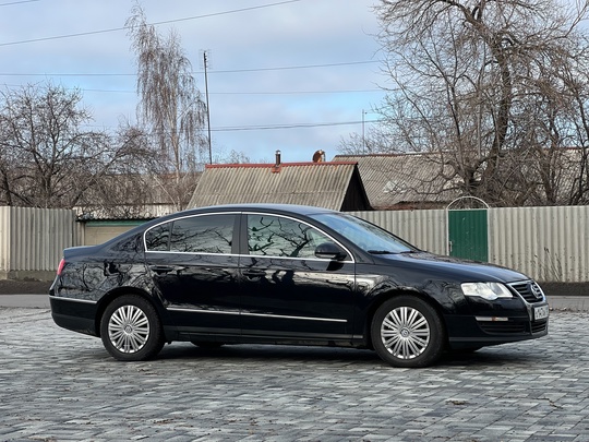 Продам Фольксваген пассат B6 Volkswagen (1)