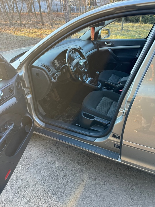 Продам Skoda Octavia A5, 1.6, (9)