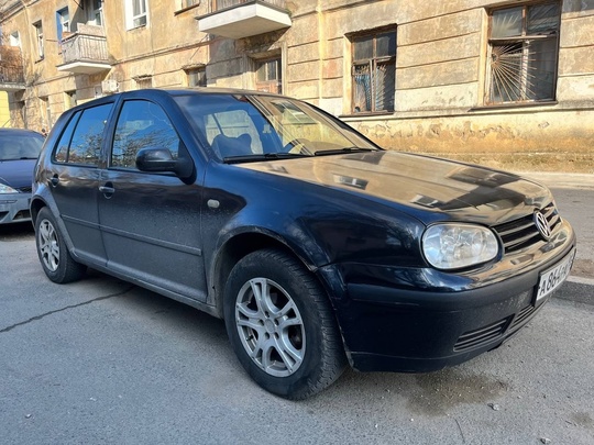В продаже хороший, надёжный автомобиль.