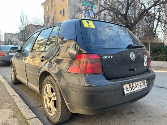В продаже хороший, надёжный автомобиль. (1)