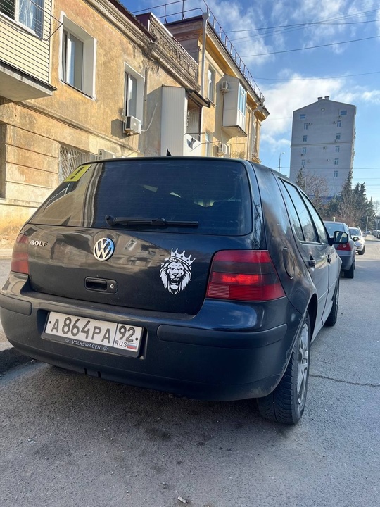 В продаже хороший, надёжный автомобиль. (3)