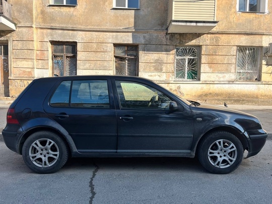 В продаже хороший, надёжный автомобиль. (4)