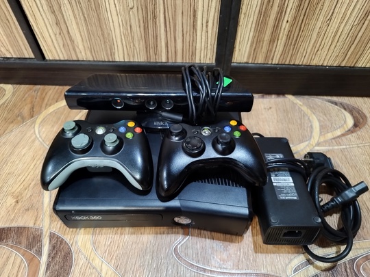 Xbox 360 прошитый freeboot 500 (1)