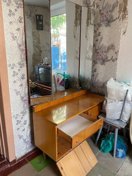 Продам тремо,зеркала целые,самовывоз,400р
Т.7959 1970881 https://vk.com/id121708122 (1)