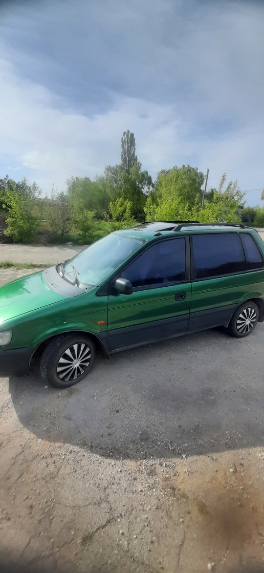 Продам Mitsubishi space runner 94г.Машина (2)