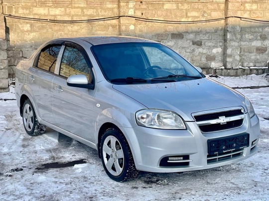 Продам Шевроле авео 2011 года (2)