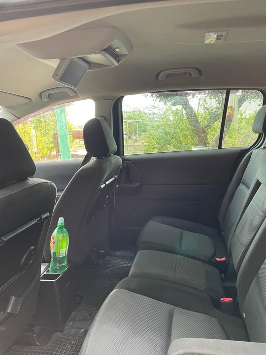 Продам Mazda 5, 2006г. Семиместная. (5)