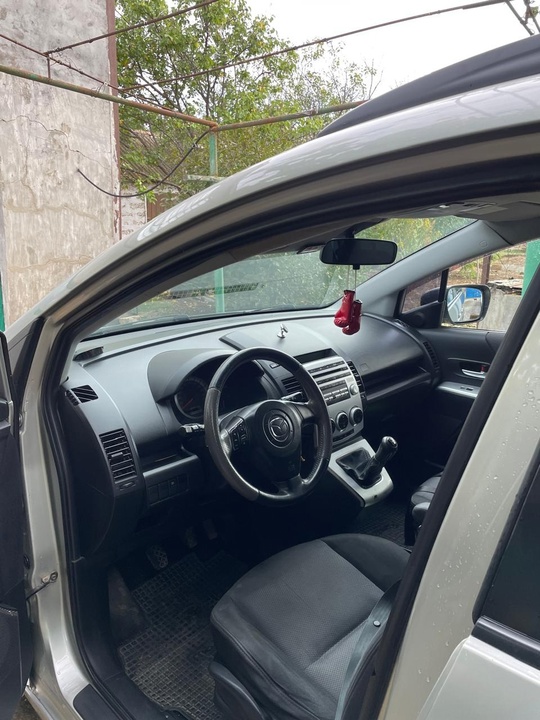 Продам Mazda 5, 2006г. Семиместная. (7)