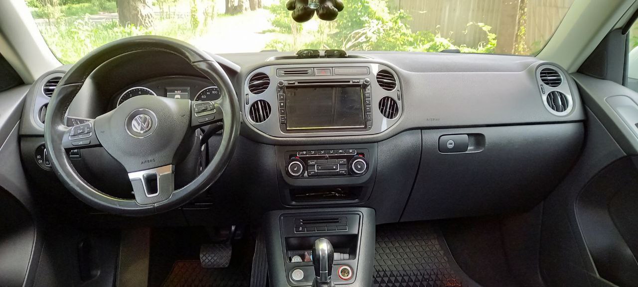 VoIkswagen Tiguan 2012 г.в.
На Автомате. (4)