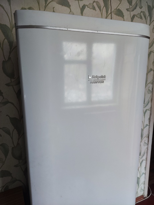 Продам холодильник Hotpoint Ariston RMBA-2185

Высота (1)