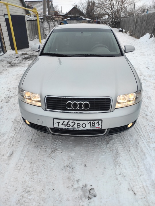Продам Ауди А4 б6 
Год (3)