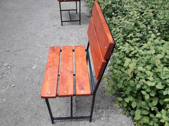 Продам садовый стул,цена за один (1)