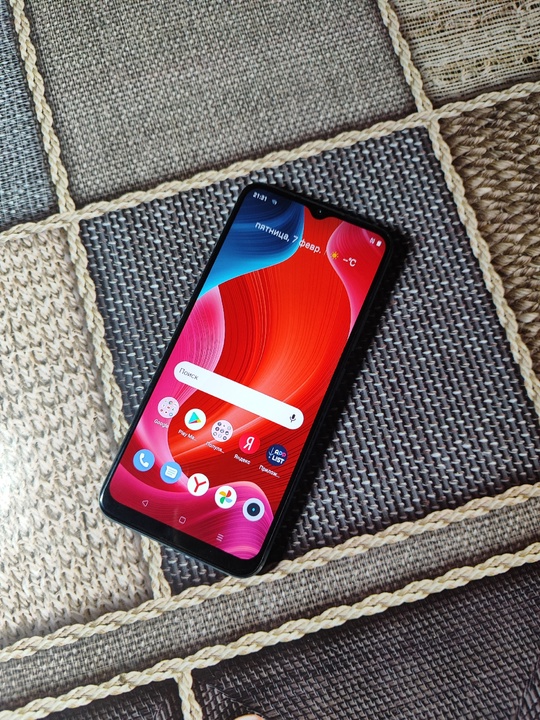 Продам смартфон Realme C 21-Y