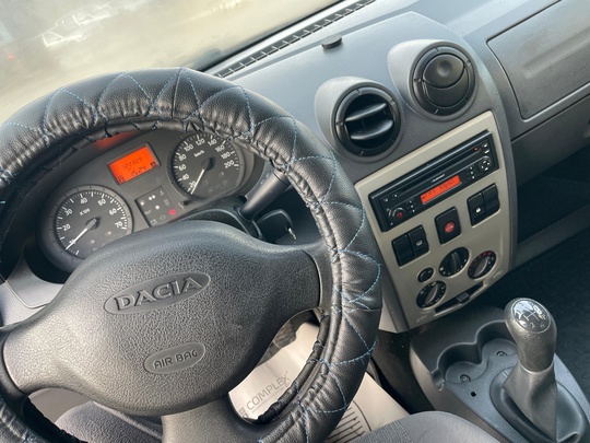 Dacia Logan
2008 год 
1.4 бензин (8)
