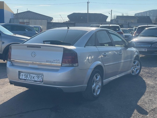 Opel Vectra C
2003 год 
260.000 (5)