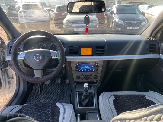 Opel Vectra C
2003 год 
260.000 (6)