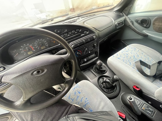 Chevrolet Niva 
2004 год 
1.7 (4)