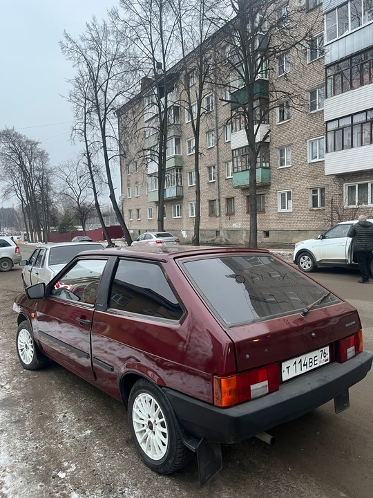 Ваз 2108 
Год 1996
Двигатель инжектор (9)