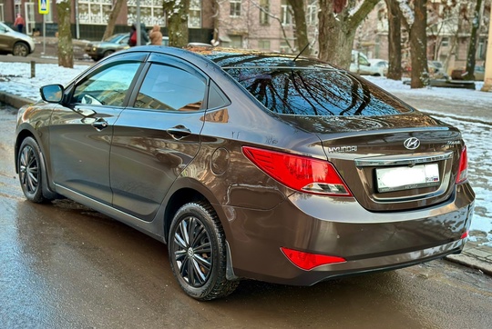 hyundai solаris 2014г.в
oбъем 1.6 резвая. (4)
