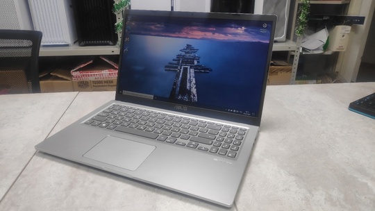 15.6" Ноутбук ASUS R565J (Intel
