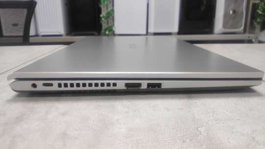 15.6" Ноутбук ASUS R565J (Intel (6)